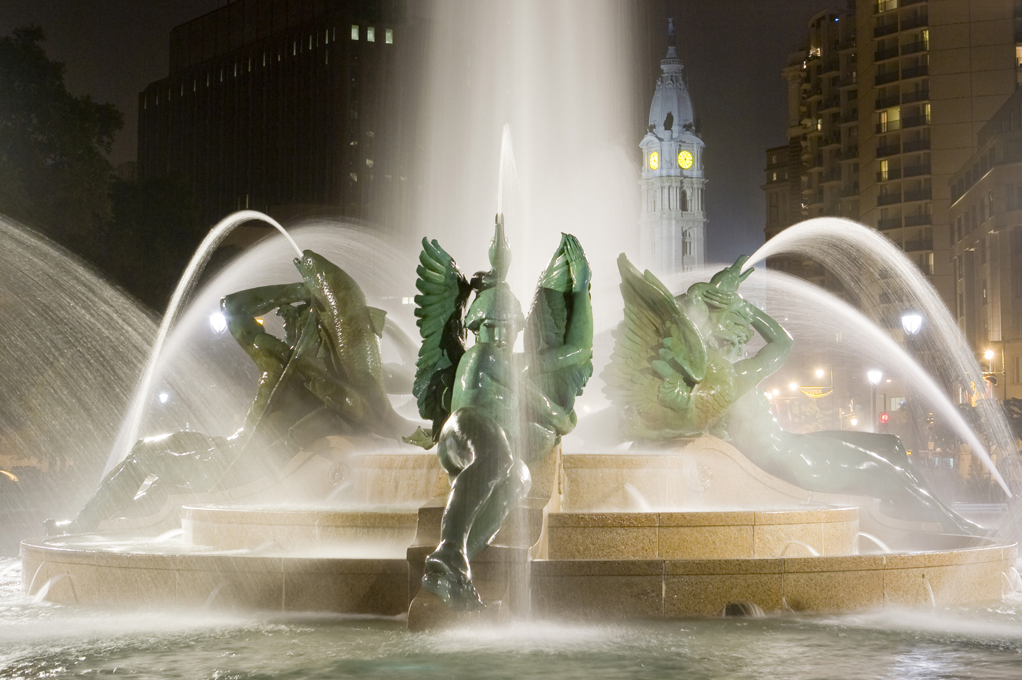 Swann Memorial Fountain on the Parkway at night
