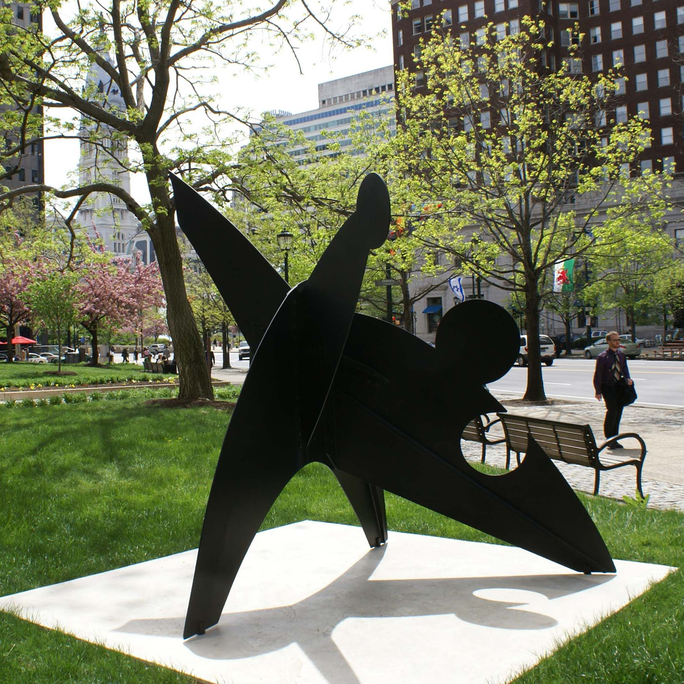 "Three Discs, One Lacking" by Alexander "Sandy" Calder with his grandfather's "William Penn" in the distance. Photo by Caitlin Martin © 2010 for the Association for Public Art