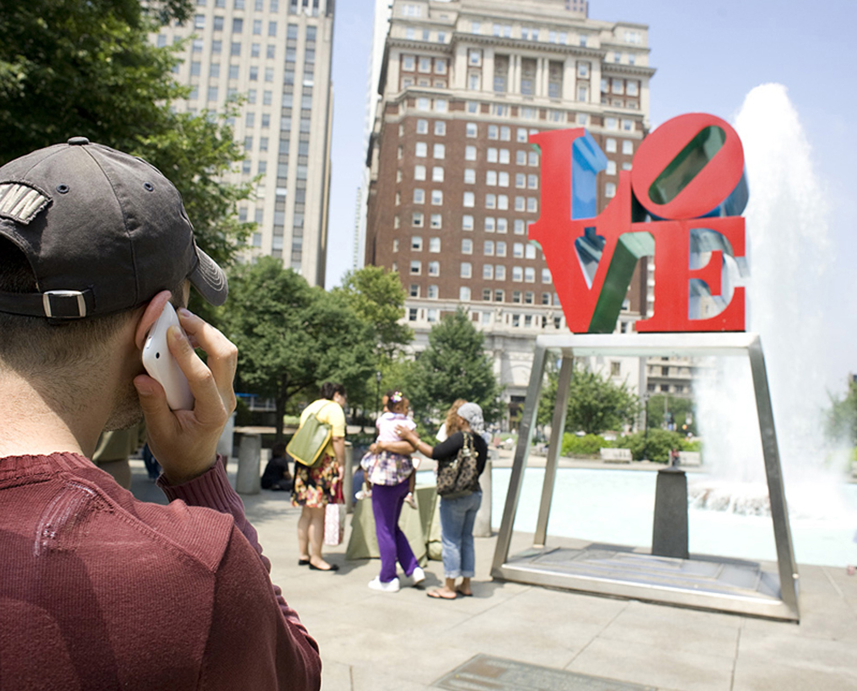 User calls Museum Without Walls Audio for Robert Indiana's LOVE sculpture