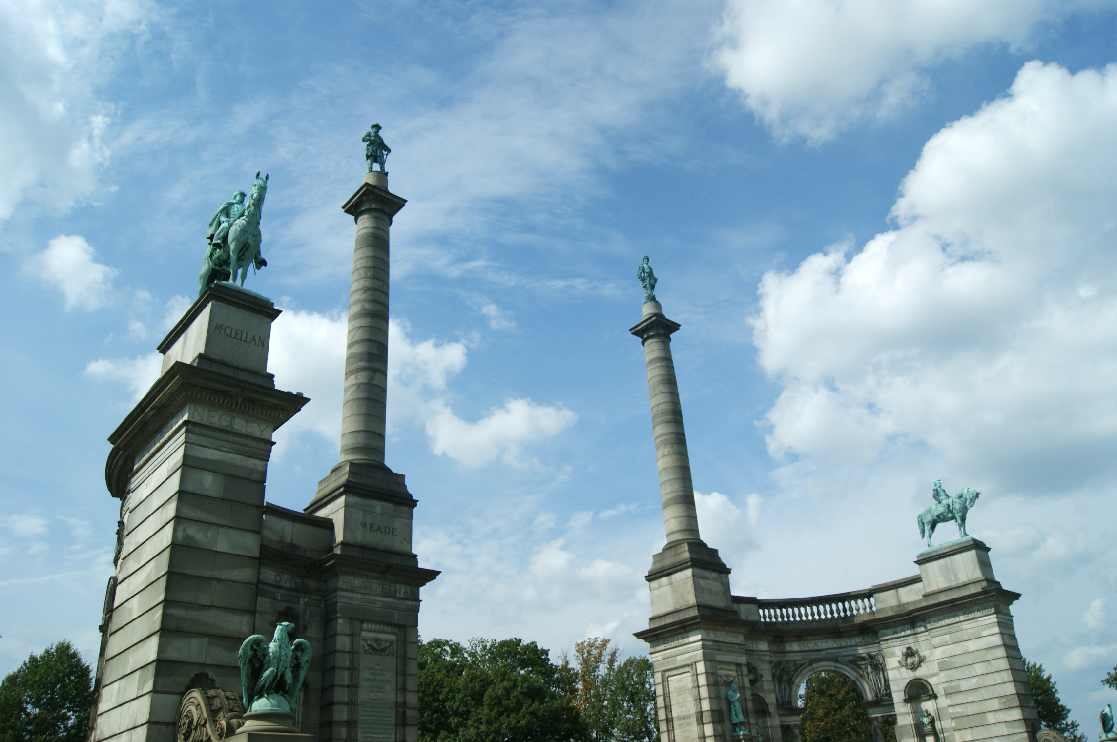 Front view of the Smith Memorial Arch