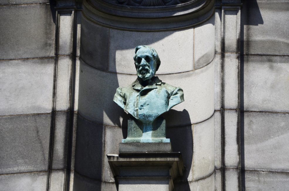 <em>John B. Gest, Esquire</em> by Charles Grafly (1862-1929). Photo Alec Rogers © 2016 for the Association for Public Art.