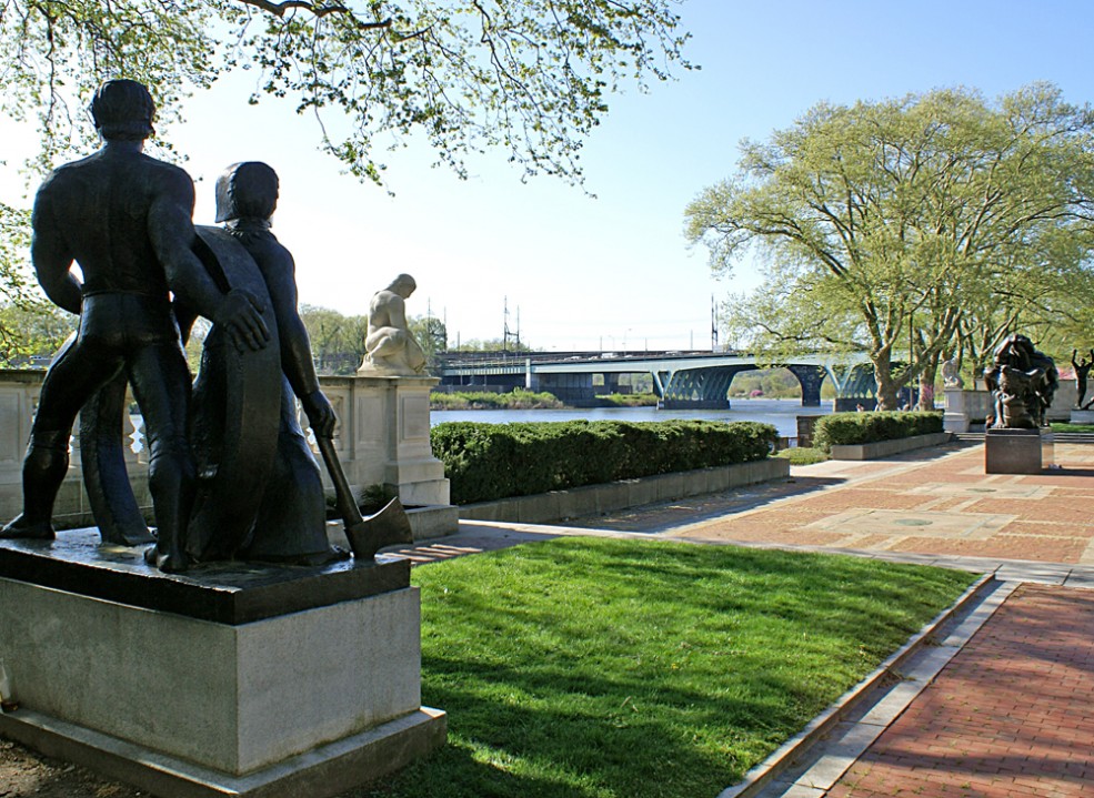 Central Terrace of the Ellen Phillips Samuel Memorial. Photo Caitlin Martin © 2010 for the Association for Public Art. 