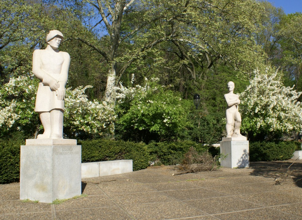 North Terrace of the Ellen Phillips Samuel Memorial. Photo Caitlin Martin © 2010 for the Association for Public Art.