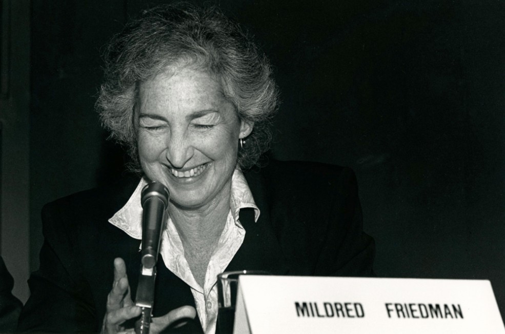 Curator of Design Mildred Friedman, panelist for a cast study presentation, "Minneapolis Sculpture Garden, Minnesota." Photo Gary McKinnis © 1987 for the Association for Public Art. 