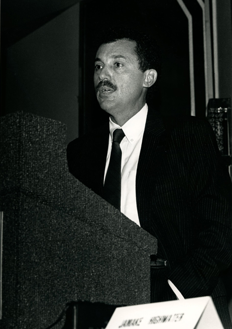 Conference panelist Al Nodal, Director, MacArthur Park Public Art Program, Los Angeles, CA. Photo Gary McKinnis © 1987 for the Association for Public Art.