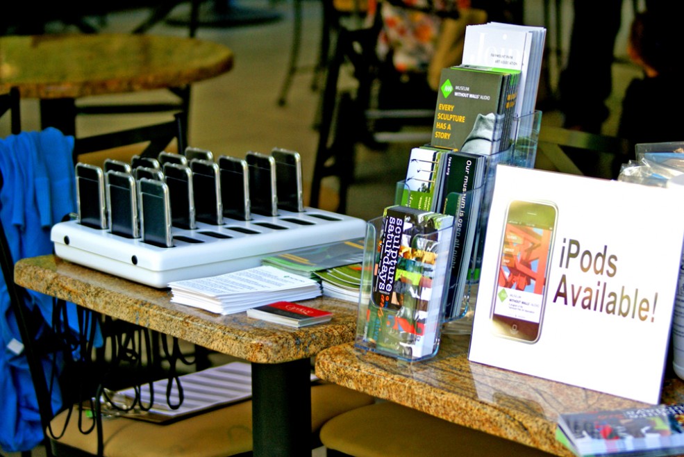 <em> Sculpture Saturdays</em> iPod rentals. Photo Caitlin Martin © 2010 for the Association for Public Art.