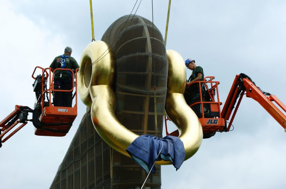 Martin Puryear, <em>Big Bling</em>, 2016. Collection of the artist, courtesy of Matthew Marks Gallery © Martin Puryear. Photo Alec Rogers © 2017 for the Association for Public Art.