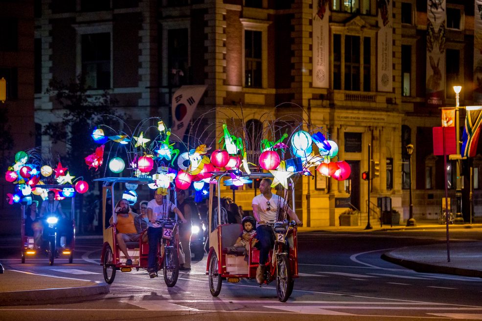 <em>Cai Guo-Qiang: Fireflies</em> on the Parkway. Photo Jeff Fusco Photography © 2017.