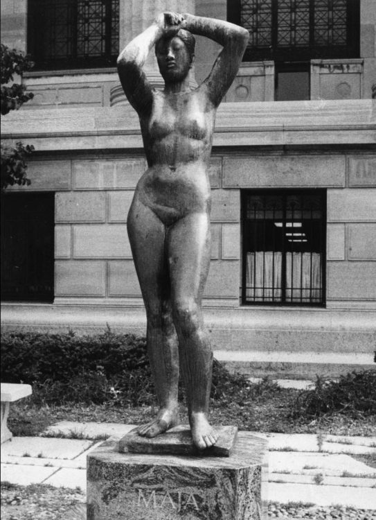 <em>Maja</em> in 1981. The sculpture was installed here on the Museum's East Terrace until 1992 when it was moved to storage due to site renovations. Photo courtesy the City of Philadelphia Department of Records.