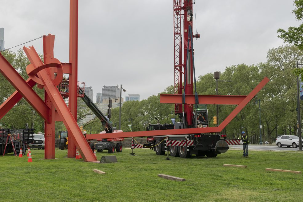 Deinstalling <em>Iroquois</em> in spring 2022 for a major conservation restoration. The sculpture returned  in September 2022 as part the Association's 150th anniversary. Photo by Geneva Lawson for Association for Public Art.